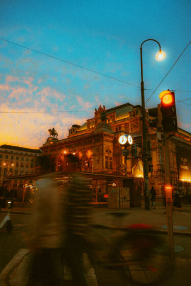 Nikon magazine presents The Set Up
