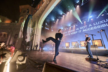 Nikon magazine - live music photography 