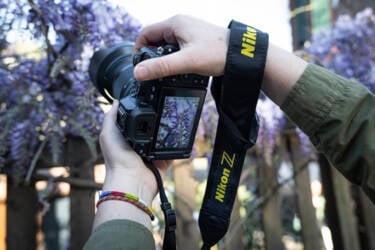 Nikon magazine - Figen Kokol in Istanbul with the DX 16-50mm
